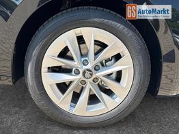 Skoda Octavia Combi Selection ACC+AHK+eHK+KAM+PDC+LED+17" ALU+SHZ 