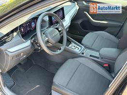 Skoda Octavia Combi Selection ACC+AHK+eHK+KAM+PDC+LED+17" ALU+SHZ 