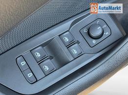 Skoda Octavia Combi Selection ACC+AHK+eHK+KAM+PDC+LED+17" ALU+SHZ 
