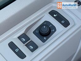 Volkswagen T7 Multivan Business KURZ 4x4+7-SITZER+MATRIX+AHK+KAMERA+SHZ+17" ALU 