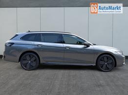 Volkswagen Passat Variant R-Line Edition Plus LEDER+PANO+AHK+MATRIX+eHK+360 KAM+NAVI+HUD 