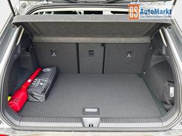 Volkswagen T-Roc LIFE 5J GARANTIE+AHK+ACC+17" ALU+KAMERA+SHZ+LED 