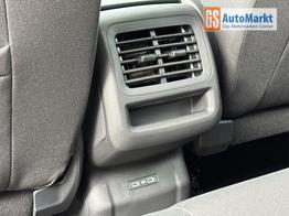 Volkswagen T-Roc LIFE 5J GARANTIE+AHK+ACC+17" ALU+KAMERA+SHZ+LED 