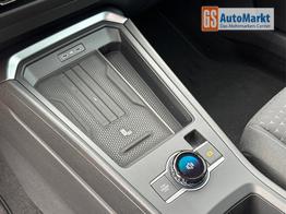 Volkswagen T-Roc LIFE 5J GARANTIE+AHK+ACC+17" ALU+KAMERA+SHZ+LED 