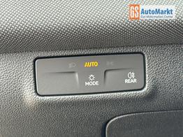 Volkswagen T-Roc LIFE 5J GARANTIE+AHK+ACC+17" ALU+KAMERA+SHZ+LED 