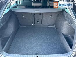 Skoda Octavia Combi Selection ACC+AHK+eHK+KAM+PDC+LED+17" ALU+SHZ 