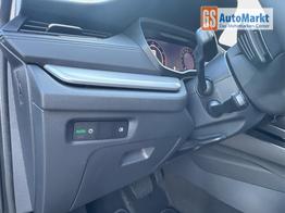 Skoda Octavia Combi Selection ACC+AHK+eHK+KAM+PDC+LED+17" ALU+SHZ 