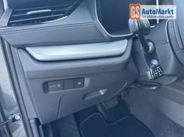Skoda Octavia Combi Selection ACC+AHK+eHK+KAM+PDC+LED+17" ALU+SHZ 