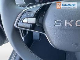 Skoda Octavia Combi Selection ACC+AHK+eHK+KAM+PDC+LED+17" ALU+SHZ 