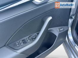Skoda Octavia Combi Selection ACC+AHK+eHK+KAM+PDC+LED+17" ALU+SHZ 