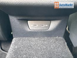 Volkswagen Golf R-Line Limited PANO+LED-PLUS+ACC+SHZ+KEYLESS+KAMERA+18" ALU 