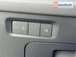 Skoda Octavia Combi Selection ACC+AHK+eHK+KAM+PDC+LED+17"ALU+SHZ 
