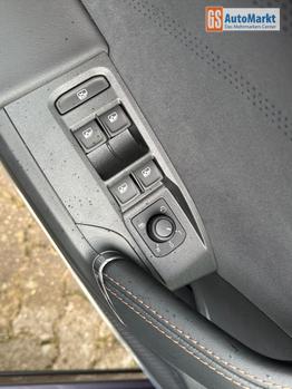 Cupra Formentor VZ 4x4 AHK+NAVI+KAMERA+eHK+KESSY+ACC+19" ALU+LED+FULL LINK 