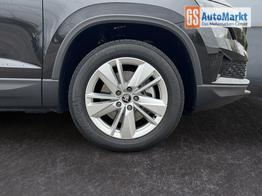 Skoda Karoq 1.5 TSI DSG Top Selection 2Zoklima 2xEinparkhilfe AHK Kamera Sitzheizung beheiztes Lenkrad 