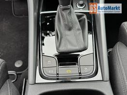 Skoda Karoq 1.5 TSI DSG Top Selection 2Zoklima 2xEinparkhilfe AHK Kamera Sitzheizung beheiztes Lenkrad 