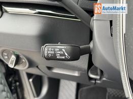 Skoda Karoq 1.5 TSI DSG Top Selection 2Zoklima 2xEinparkhilfe AHK Kamera Sitzheizung beheiztes Lenkrad 