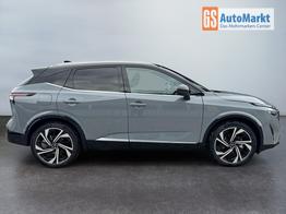 Nissan Qashqai Tekna+ 1,3 DIG 4x4 20 Zoll Panorama Head-up 360&deg; Leder Massage Navi el Heckklappe 