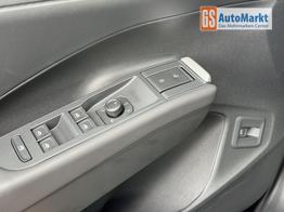 Volkswagen T-Roc 1,5 eTSI DSG R-Line LED Plus Anh&auml;ngerkupplung Navi Digital Pro Sitzheizung beheiztes Lenkrad 18 Zoll Alu el.Heckklapp 