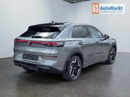 Volkswagen T-Roc 1,5 eTSI DSG R-Line LED Plus Anh&auml;ngerkupplung Navi Digital Pro Sitzheizung beheiztes Lenkrad 18 Zoll Alu el.Heckklapp 