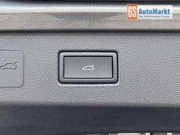 Volkswagen T-Roc 1,5 eTSI DSG R-Line LED Plus Anh&auml;ngerkupplung Navi Digital Pro Sitzheizung beheiztes Lenkrad 18 Zoll Alu el.Heckklapp 