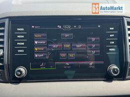 Skoda Karoq Sportline 2,0 TSI 4x4 DSG Leder 2ZKlimaautomatik Canton Totewinkel Assistent 2 x Einparkhilfe Kamera 19 Zoll Felgen adaptiver Tempomat 5J Garantie 