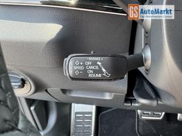 Skoda Karoq Sportline 2,0 TSI 4x4 DSG Leder 2ZKlimaautomatik Canton Totewinkel Assistent 2 x Einparkhilfe Kamera 19 Zoll Felgen adaptiver Tempomat 5J Garantie 