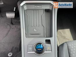 Volkswagen T-Roc 1,5 eTSI DSG LIFE LED Plus Anh&auml;ngerkupplung Navigation Digital Pro Sitzheizung beheiztes Lenkrad 17 Zoll Alu 5J Garantie 