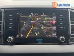Skoda Karoq Sportline 1,5 TSI DSG 2ZKlimaautomatik Canton Anh&auml;ngerkupplung Totewinkel Assistent 2 x Einparkhilfe Kamera 19 Zoll Felgen adaptiver Tempomat 5J Garantie 