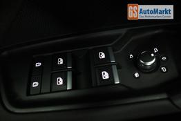Audi A3 TFSI 150 S tronic line AHK Matrix ACC elHk SpSi 3JG 