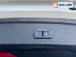 Audi A3 TFSI 150 S tronic line AHK Matrix ACC elHk SpSi 3JG 