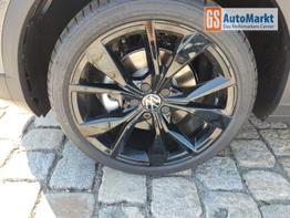 Volkswagen T-Roc Black Style 1,5 TSI 150 PS DSG AHK-IQ Light-Navi-ACC-Kamera-19 "Alu-IQ Drive-Sofort 