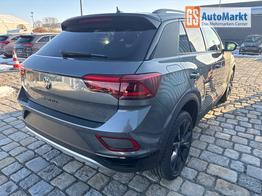 Volkswagen T-Roc Black Style 1,5 TSI 150 PS DSG AHK-IQ Light-Navi-ACC-Kamera-19 "Alu-IQ Drive-Sofort 