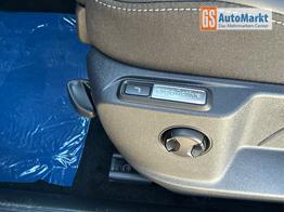 Volkswagen T-Roc Black Style 1,5 TSI 150 PS DSG AHK-IQ Light-Navi-ACC-Kamera-19 "Alu-IQ Drive-Sofort 