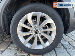 Volkswagen T-Roc Life-Style Paket Edition PLUS 1,5 TSI 150 PS DSG-AHK-GARANTIE-LED-ACC-KESSY-WINTERPAKET-PDC&KAMERA-17 "ALU-SOFORT 