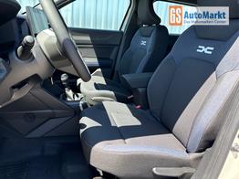 Dacia Duster Expression_Mild hybrid TCe _ 103 kW / 140 PS_6 Gang_Frontantrieb-GARANTIE_AHK abn._NAVI_USB_DAB+_WINTERPAKET_AppleCarPlay&AndroidAuto_PDC&R&uuml;ckfahrkamera_Tempomat&Speedlimiter_LED_ALU 17"_Klimaanlage_ISOFIX_sofort verf&uuml;gbar 