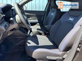 Dacia Duster Expression_Mild hybrid TCe _ 103 kW / 140 PS_6 Gang_Frontantrieb-GARANTIE_AHK abn._NAVI_USB_DAB+_WINTERPAKET_AppleCarPlay&AndroidAuto_PDC&R&uuml;ckfahrkamera_Tempomat&Speedlimiter_LED_ALU 17"_Klimaanlage_ISOFIX_sofort verf&uuml;gbar 