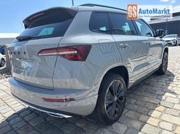 Skoda Karoq Sportline 1,5 TSI 150 PS DSG -5 Jahre Garantie-Navi-4x Sitzheizung-Canton Sound-Anh&auml;ngerkupplung-LED-Matrix-AppleCarPlay-Android-Auto-ACC-Kessy-2-Zonen-Klimaautomatik-18''Alu-Sofort 