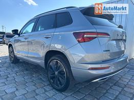 Skoda Karoq Sportline 1,5 TSI 150 PS DSG -5 Jahre Garantie-Navi-4x Sitzheizung-Canton Sound-Anh&auml;ngerkupplung-LED-Matrix-AppleCarPlay-Android-Auto-ACC-Kessy-2-Zonen-Klimaautomatik-18''Alu-Sofort 