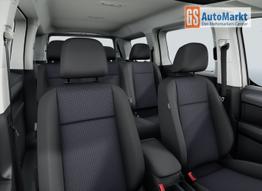 Volkswagen Caddy Maxi 7S ACC AC(2Zone) Kam AppCo 2xPDC MFL 