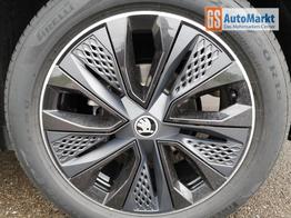 Skoda Karoq Sportline 1.5TSI DSG ACC Pano AHK GV4 