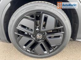 Volkswagen T-Roc 1.5 eTSI 110 kW R-Line Pano Black GV5 19 Zoll 