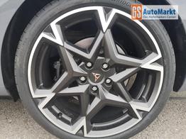 Cupra Leon Sportstourer 2.0 TSI 245 kW 4Drive VZ Kombi ST 2.0TSI ABT AHK Sound ACC Pano 