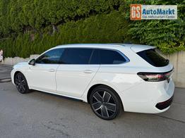 Volkswagen Passat Variant 1.5 TSI eHybrid 200 kW R-Line AHK 360 