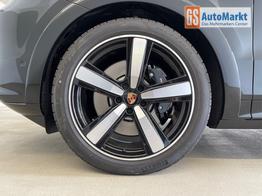 Porsche Cayenne GTS Coupe 4+1 Burmester+Nacht+AHK+22+PDCC+18Wege+Beifahrerdisplay+Stdhz+Soft 