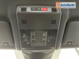 Volkswagen T-Roc R-Line 150PS DSG Black+AHK+Matrix+Navi 