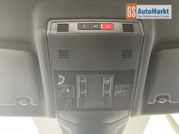 Volkswagen T-Cross R-Line 115PS DSG IQ.Light+Navi+AHK+Climatronic+GV5+Sitzheiz+SideAssist+Keyless 