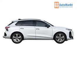 Audi Q3 NEU TFSI quattro S line Tech+AHK+Alu19+LEDplus+KlimaPlus+ExtSchwarz 