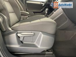 Volkswagen Touran Comfortline 7Si+IQ.Light+TrailerAss+Cam 