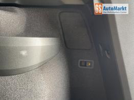 Skoda Karoq Selection 150PS DSG AHK+Kamera+ACC+Kessy+Kamera+ParkPilot vo+hi+App 