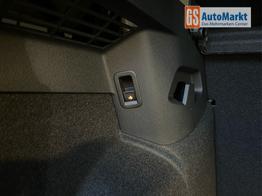 Volkswagen Golf R-Line 150PS DSG Black+AHK+Navi+Matrix+Winter+360&deg;+SideAssist+Climatronic 